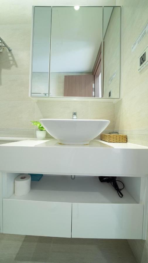 Bom Homes- Vinhomes Metropolis-Service Apartment ฮานอย ภายนอก รูปภาพ